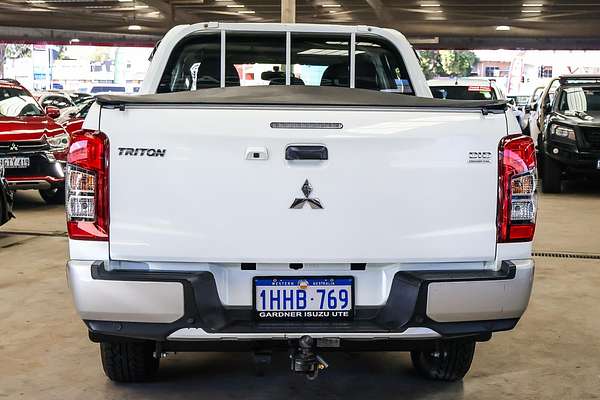 2021 Mitsubishi Triton GLX MR 4X4