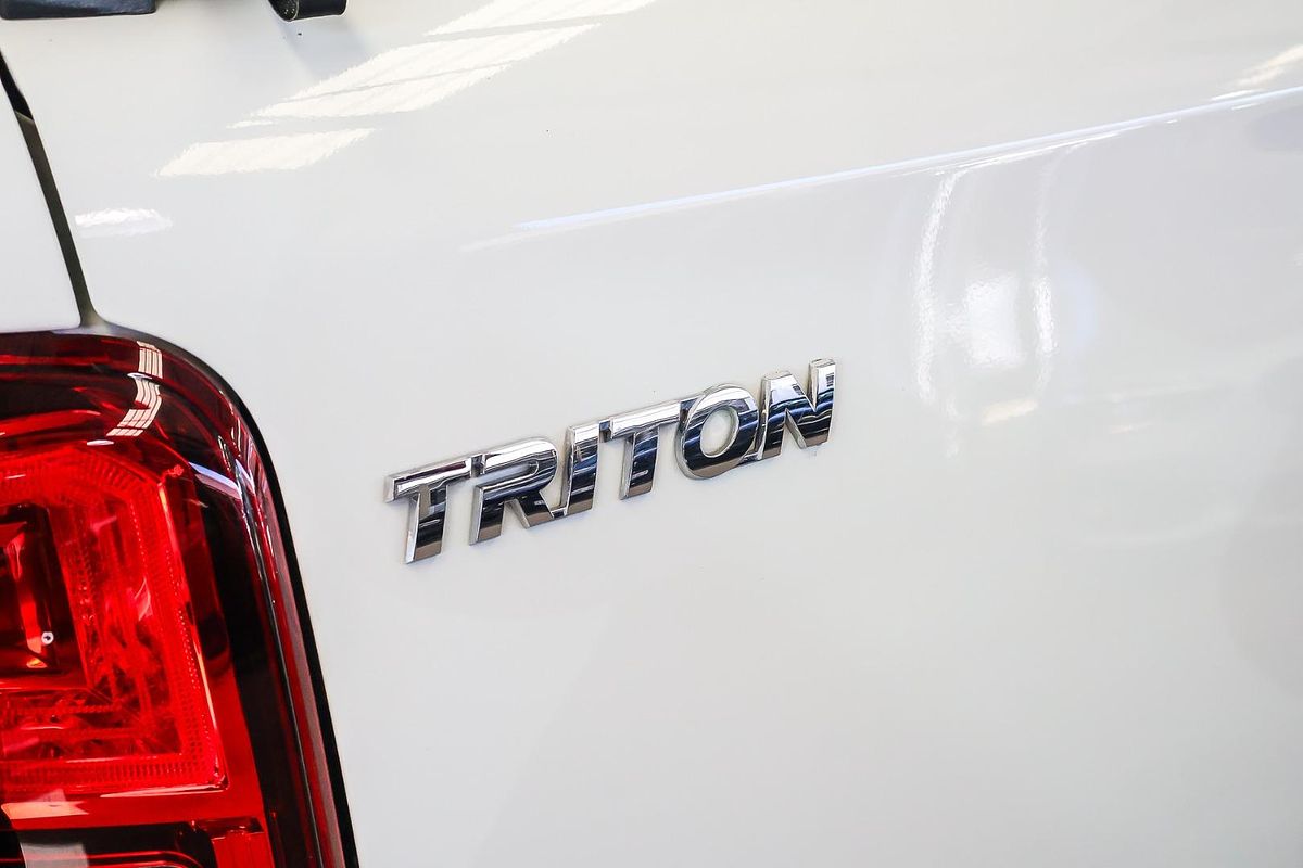 2021 Mitsubishi Triton GLX MR 4X4