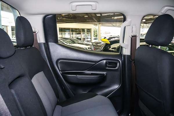 2021 Mitsubishi Triton GLX MR 4X4