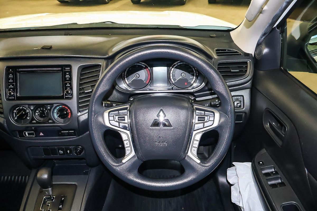 2021 Mitsubishi Triton GLX MR 4X4