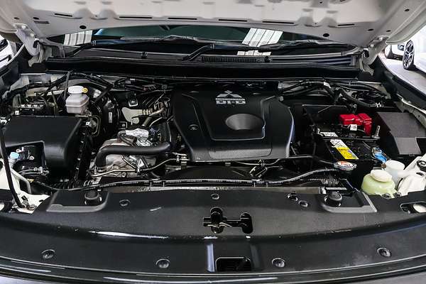 2021 Mitsubishi Triton GLX MR 4X4
