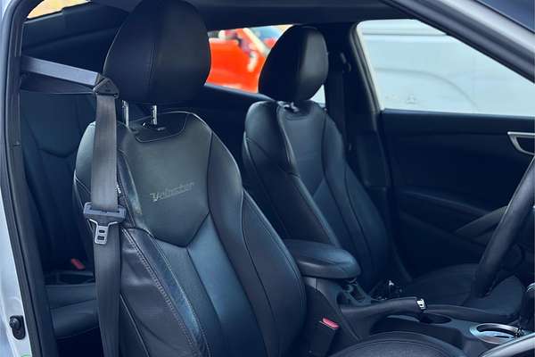 2012 Hyundai Veloster + FS