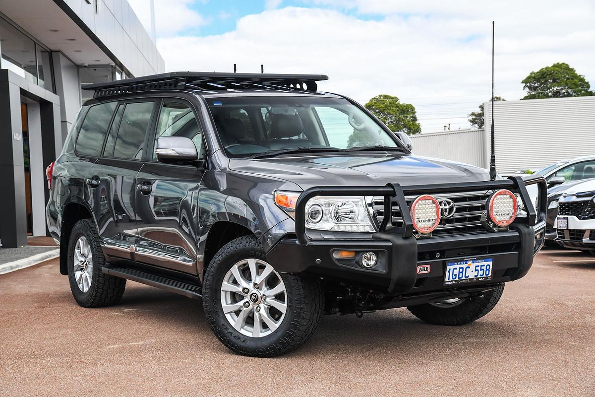 2015 Toyota Landcruiser Sahara VDJ200R
