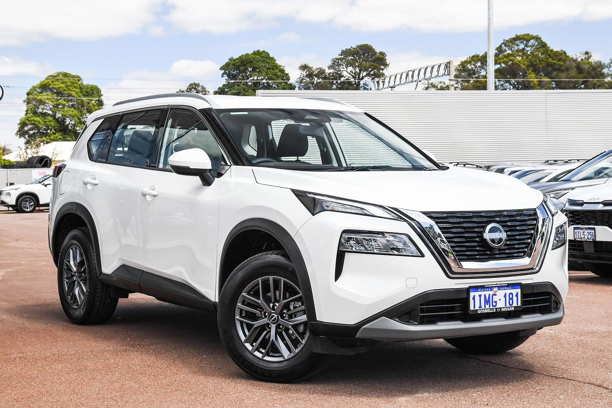 2024 Nissan X-TRAIL ST T33