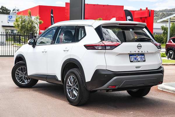 2024 Nissan X-TRAIL ST T33
