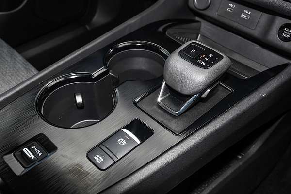 2024 Nissan X-TRAIL ST T33