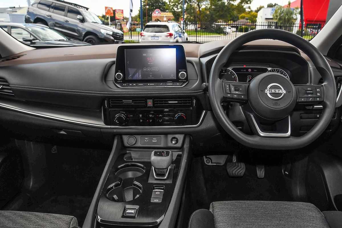 2024 Nissan X-TRAIL ST T33