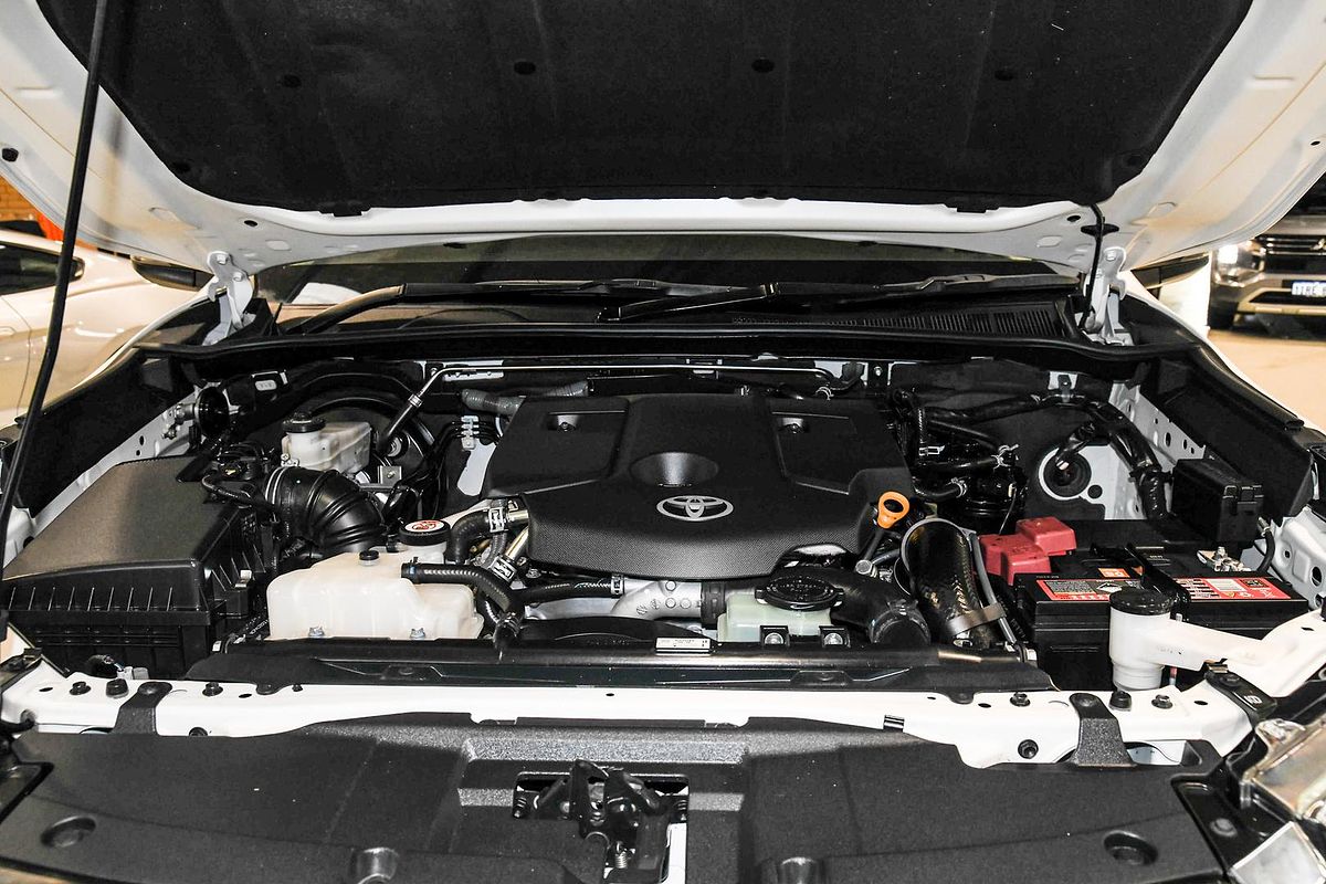 2020 Toyota Hilux SR5 GUN126R 4X4