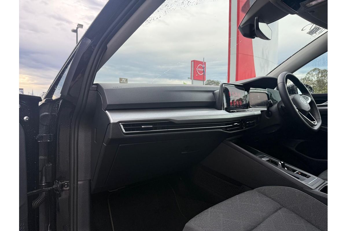 2023 Volkswagen Golf 110TSI Life 8