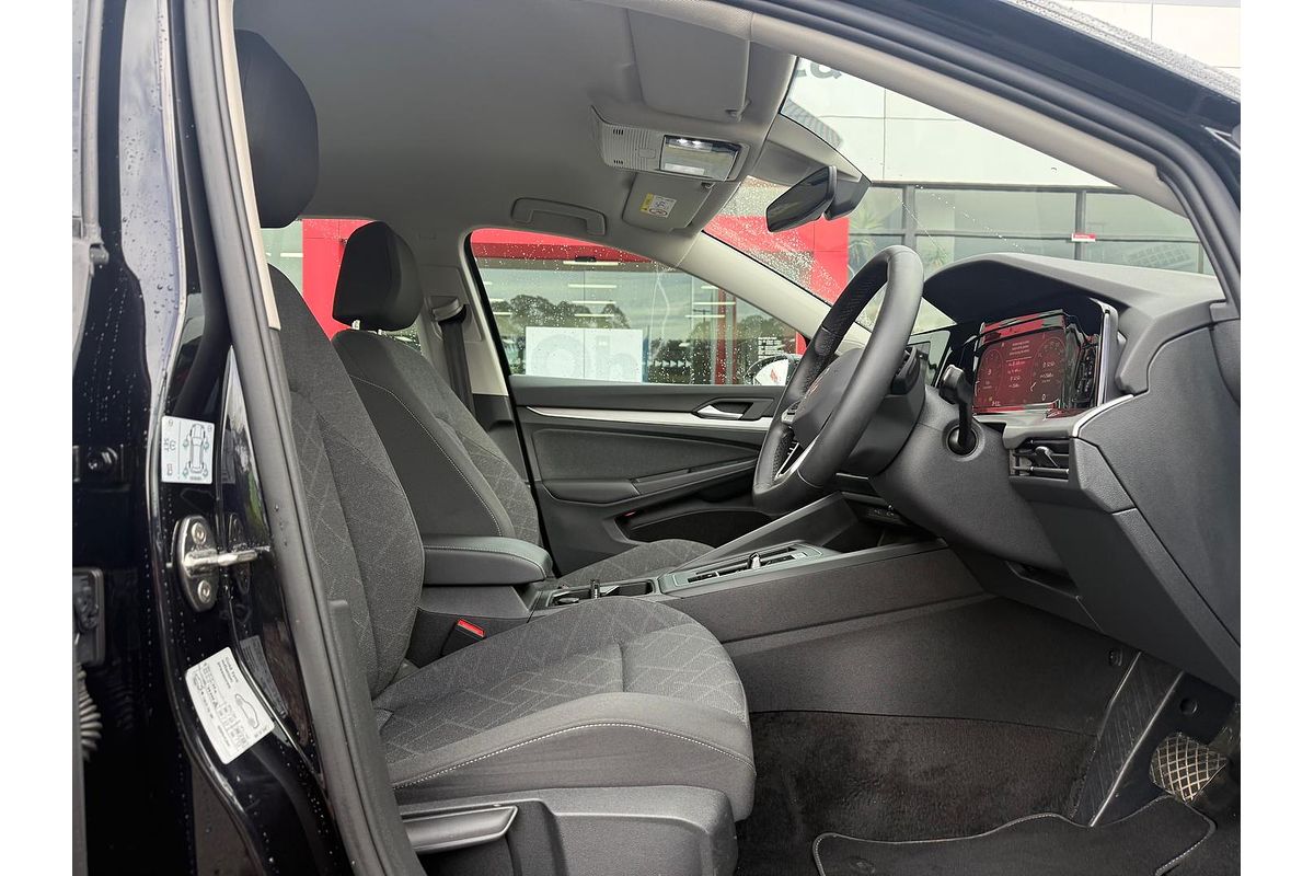 2023 Volkswagen Golf 110TSI Life 8