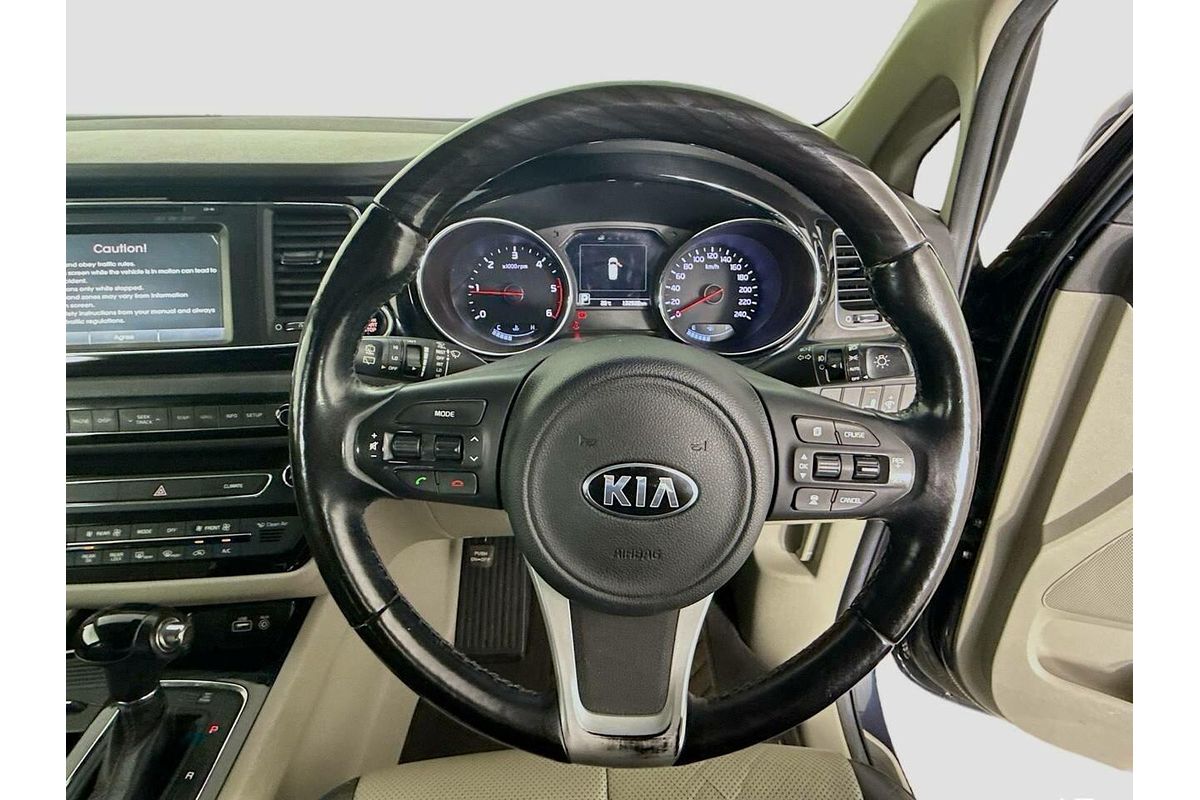 2016 Kia Carnival Platinum YP