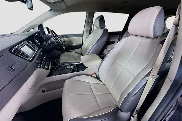 2016 Kia Carnival Platinum YP