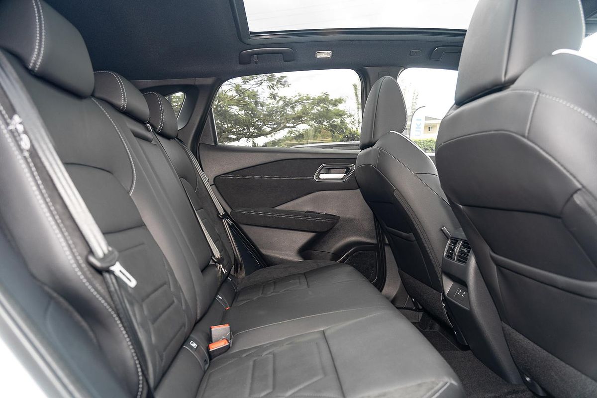 2025 Nissan QASHQAI N-DESIGN e-POWER J12