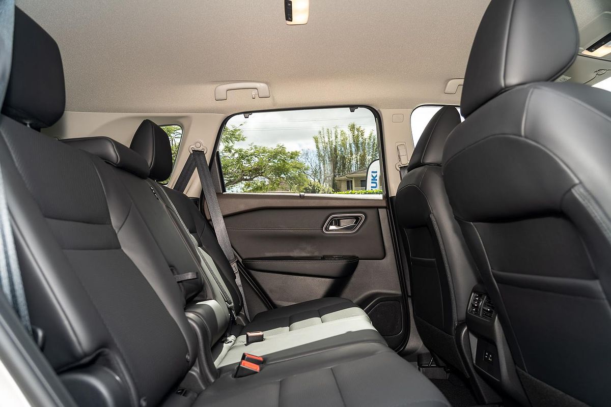 2025 Nissan X-TRAIL N-TREK T33