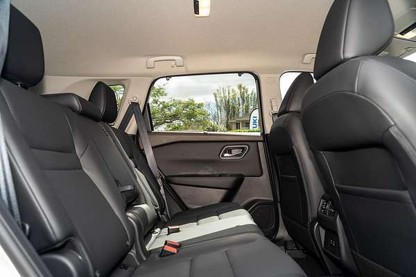 2025 Nissan X-TRAIL N-TREK T33