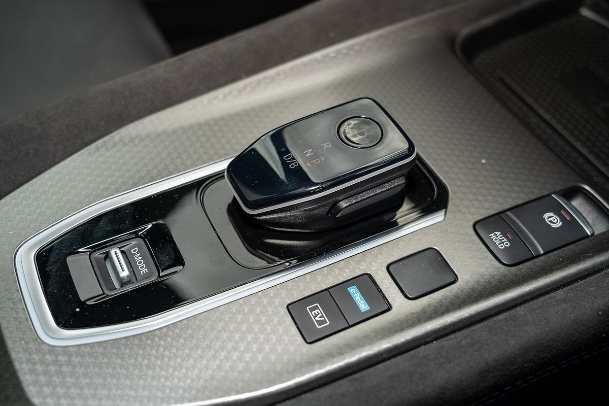 2025 Nissan QASHQAI N-DESIGN e-POWER J12