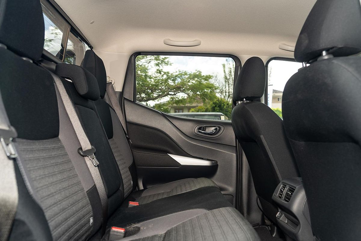 2024 Nissan Navara ST D23 4X4