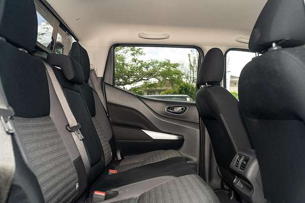 2024 Nissan Navara ST D23 4X4