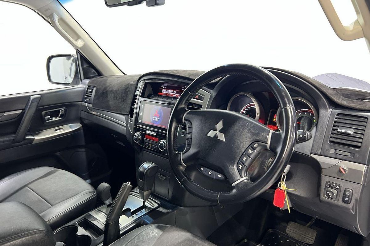 2020 Mitsubishi Pajero GLS NX