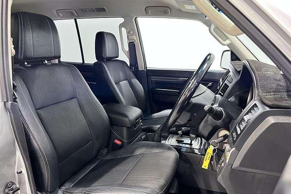 2020 Mitsubishi Pajero GLS NX