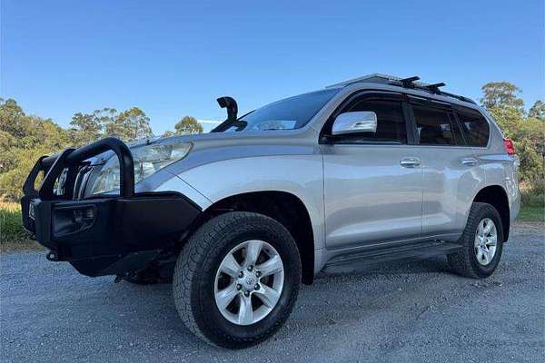 2010 Toyota Landcruiser GXL VDJ200R