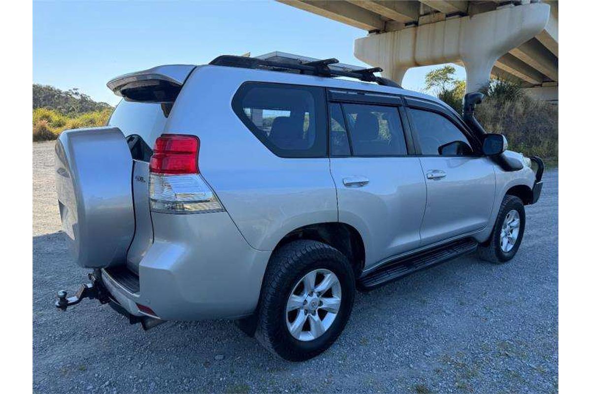 2010 Toyota Landcruiser GXL VDJ200R
