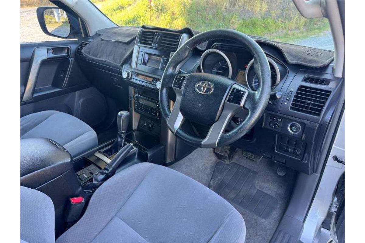 2010 Toyota Landcruiser GXL VDJ200R