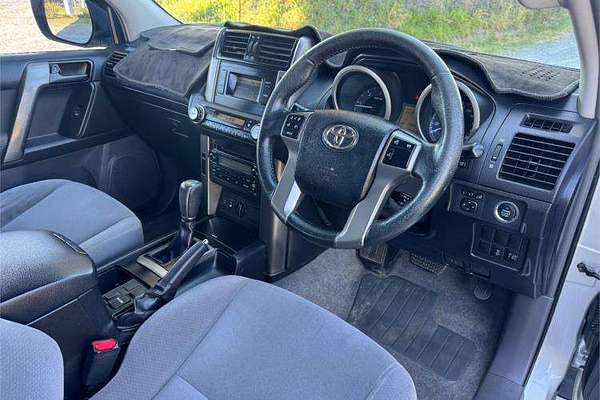 2010 Toyota Landcruiser GXL VDJ200R