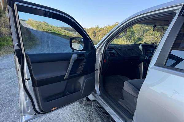 2010 Toyota Landcruiser GXL VDJ200R
