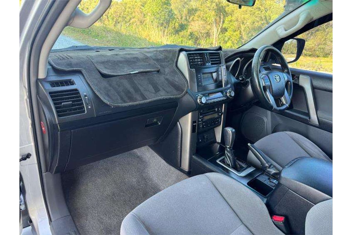 2010 Toyota Landcruiser GXL VDJ200R
