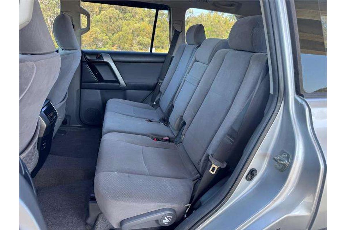 2010 Toyota Landcruiser GXL VDJ200R