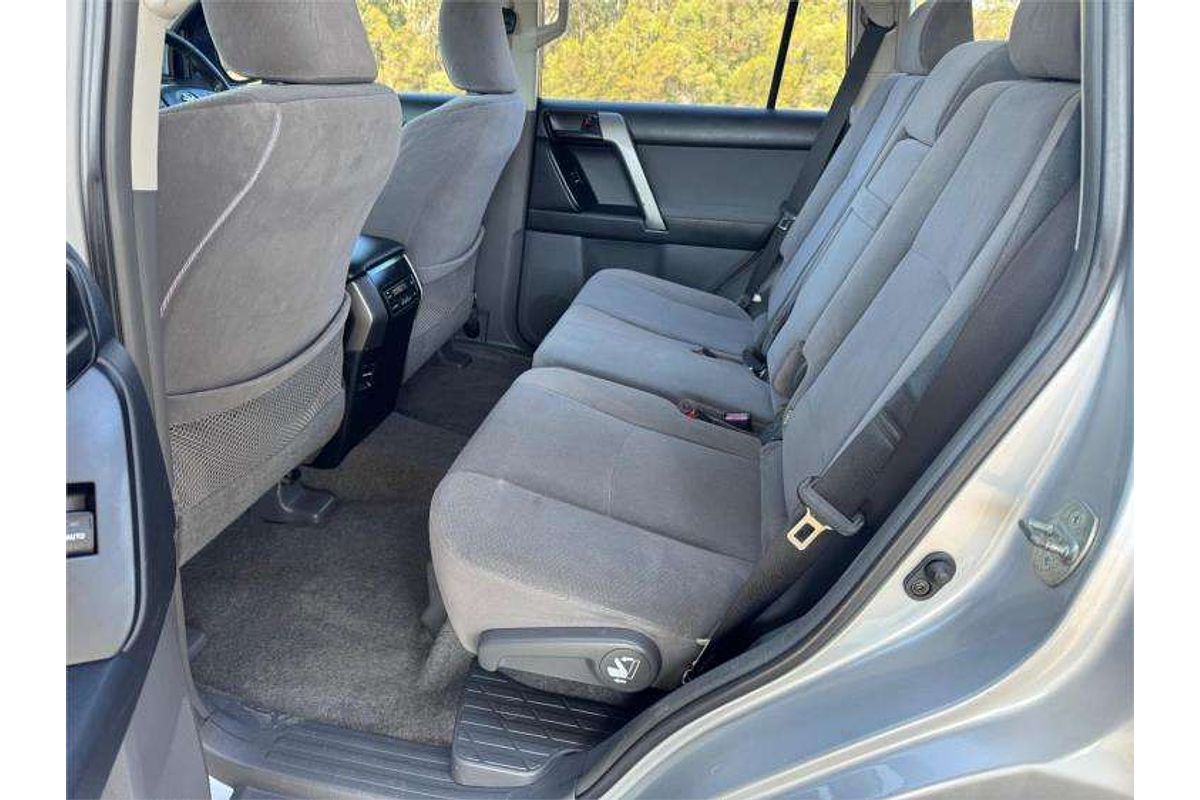 2010 Toyota Landcruiser GXL VDJ200R