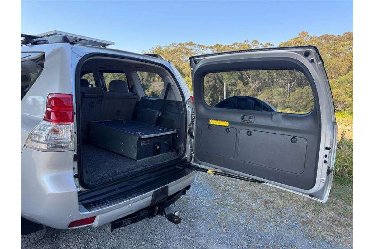 2010 Toyota Landcruiser GXL VDJ200R