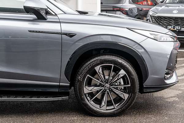 2025 MG HS Super Hybrid Essence AS33P