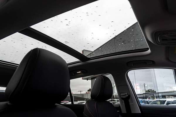 2025 MG HS Super Hybrid Essence AS33P