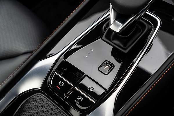 2025 MG HS Super Hybrid Essence AS33P