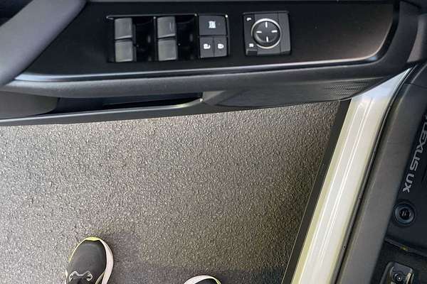 2024 Lexus UX UX 250h Premium