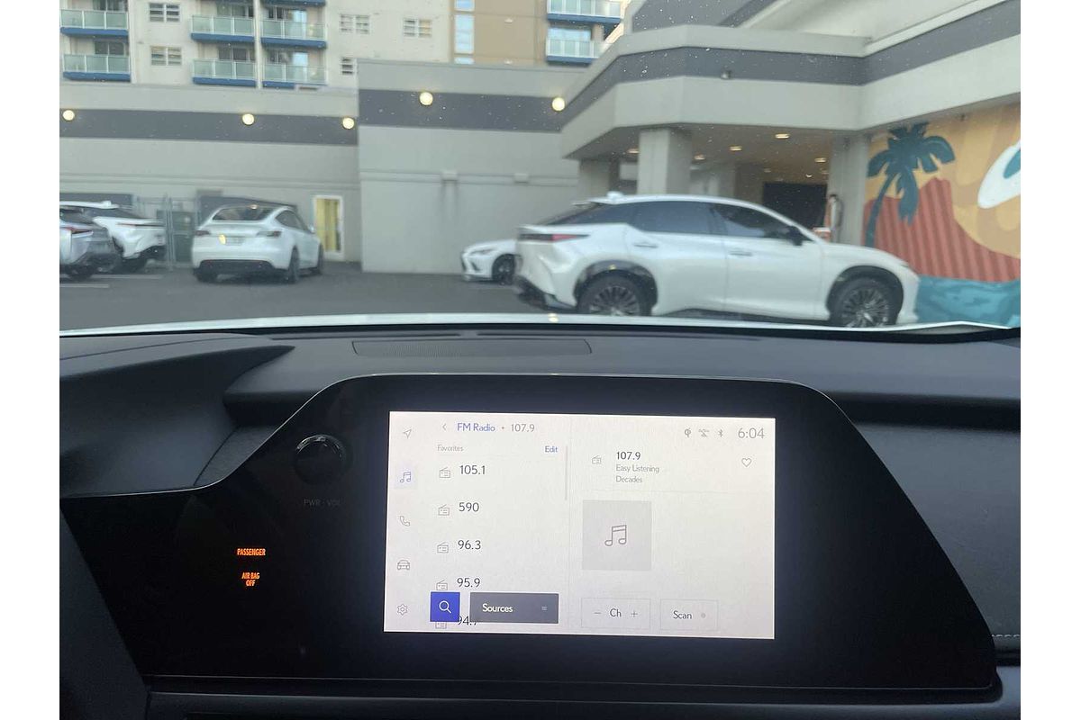 2024 Lexus UX UX 250h Premium