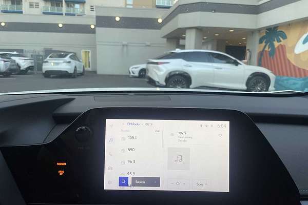 2024 Lexus UX UX 250h Premium