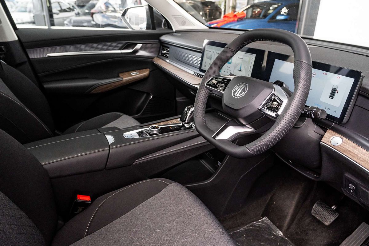 2025 MG QS Excite IS31