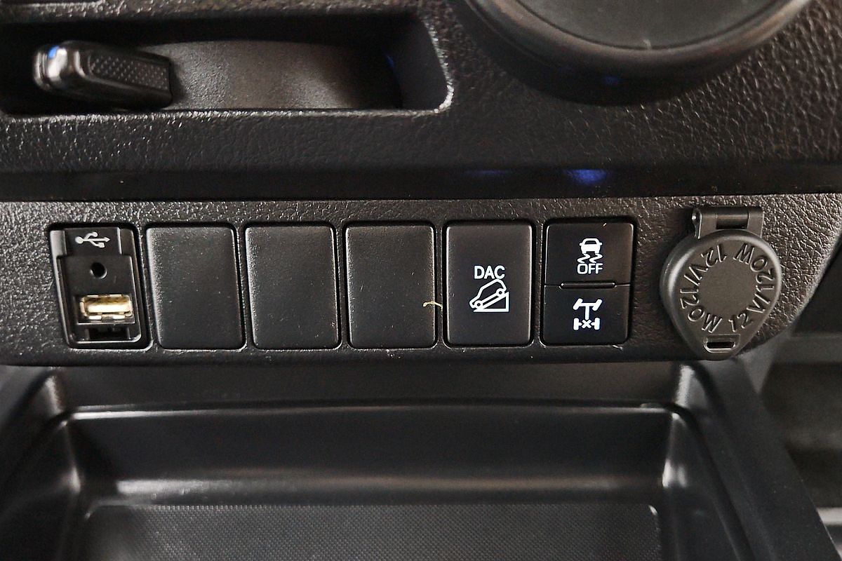 2022 Toyota Hilux SR GUN126R 4X4