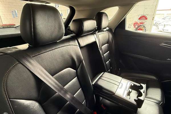 2022 MG HS Vibe SAS23