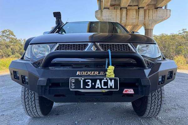 2011 Mitsubishi Triton GLX-R MN 4X4