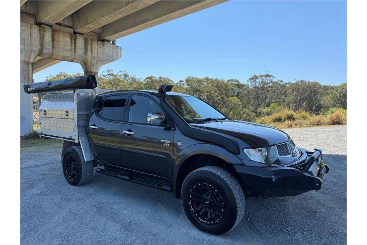 2011 Mitsubishi Triton GLX-R MN 4X4