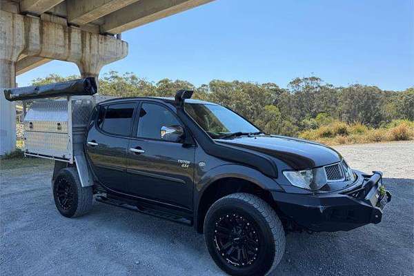 2011 Mitsubishi Triton GLX-R MN 4X4