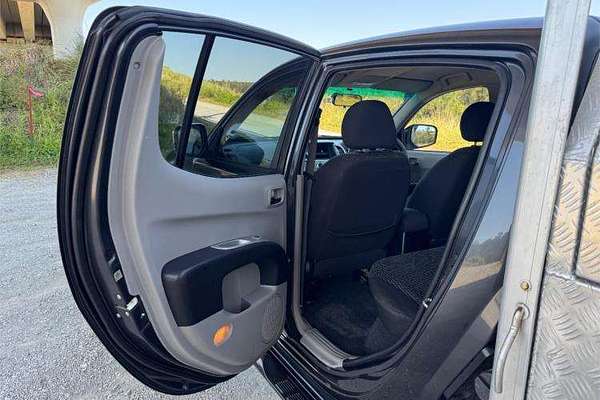 2011 Mitsubishi Triton GLX-R MN 4X4