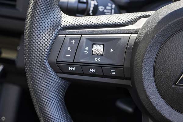 2025 Mitsubishi Triton GLX MV 4X4