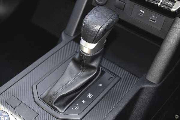 2025 Mitsubishi Triton GLX MV 4X4