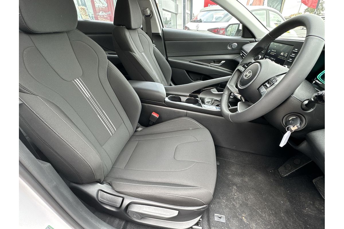 2025 Hyundai i30 Hybrid CN7.V2