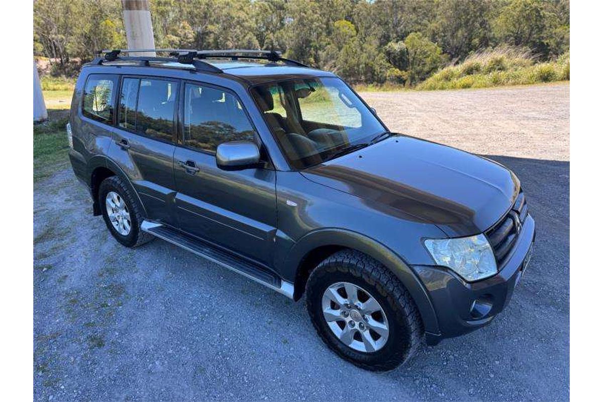 2013 Mitsubishi Pajero GLX-R NW